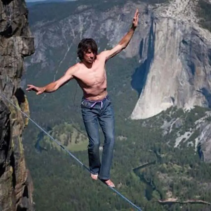 Highline Freesolo Dean Potter Yosemite 01